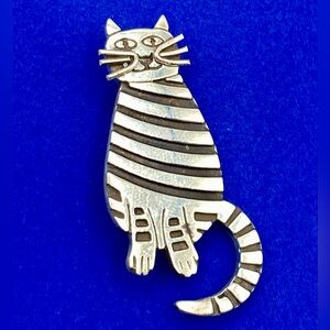 Vintage Sterling Silver Cat Brooch